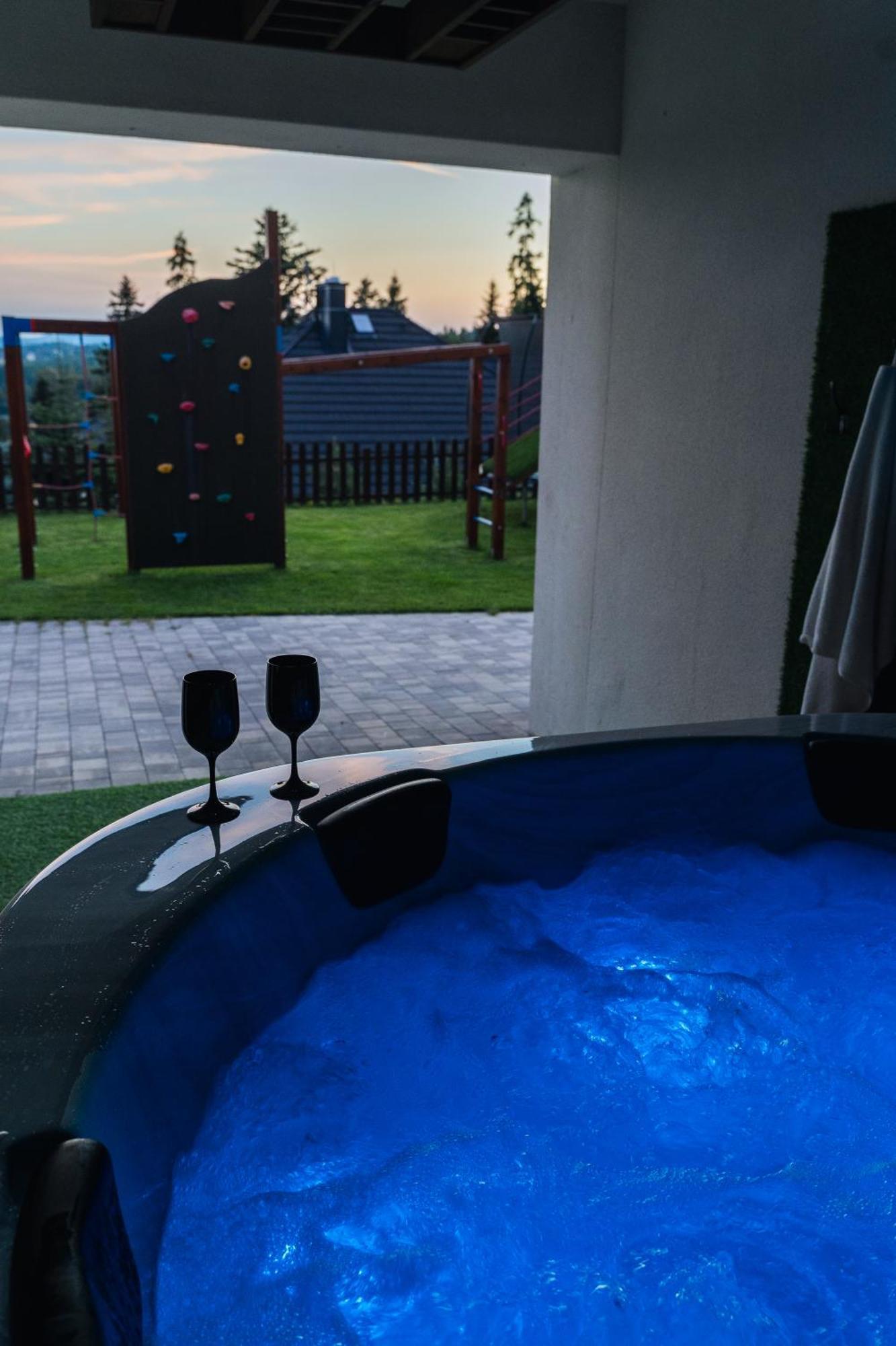 Apartamenty Blisko Slonca - Jacuzzi, Playgrounds Новы-Тарг Экстерьер фото